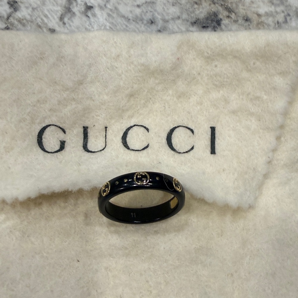 Gucci Black & Gold Icon Ring - Picture 8 of 8
